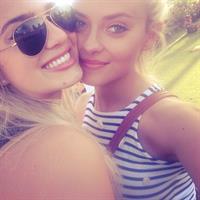 Alexandra Tyler taking a selfie