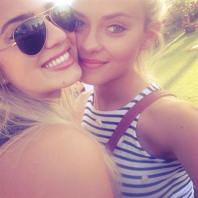 Alexandra Tyler taking a selfie