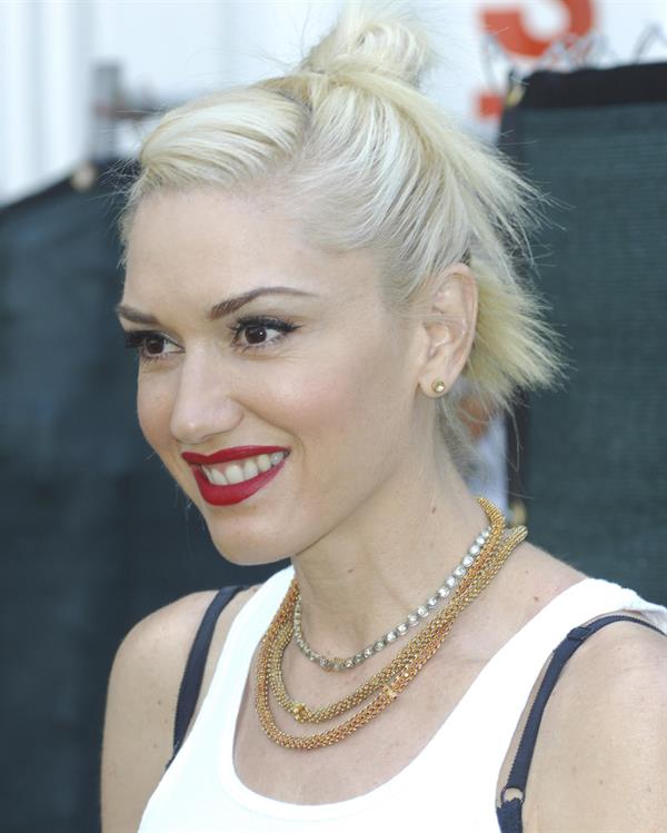 Gwen Stefani - 23rd Annual  A Time For Heroes  Celebrity Picnic in Los Angeles (June 3, 2012) 