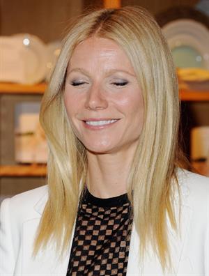 Gwyneth Paltrow Book signing at Williams-Sonoma in Beverly Hills on Apr. 5, 2013 