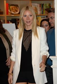 Gwyneth Paltrow Book signing at Williams-Sonoma in Beverly Hills on Apr. 5, 2013 