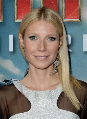 Gwyneth Paltrow 'Iron Man 3' premiere in Hollywood 4/24/13 