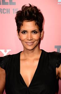 Halle Berry  The Call  Hollywood premiere 3/5/13  