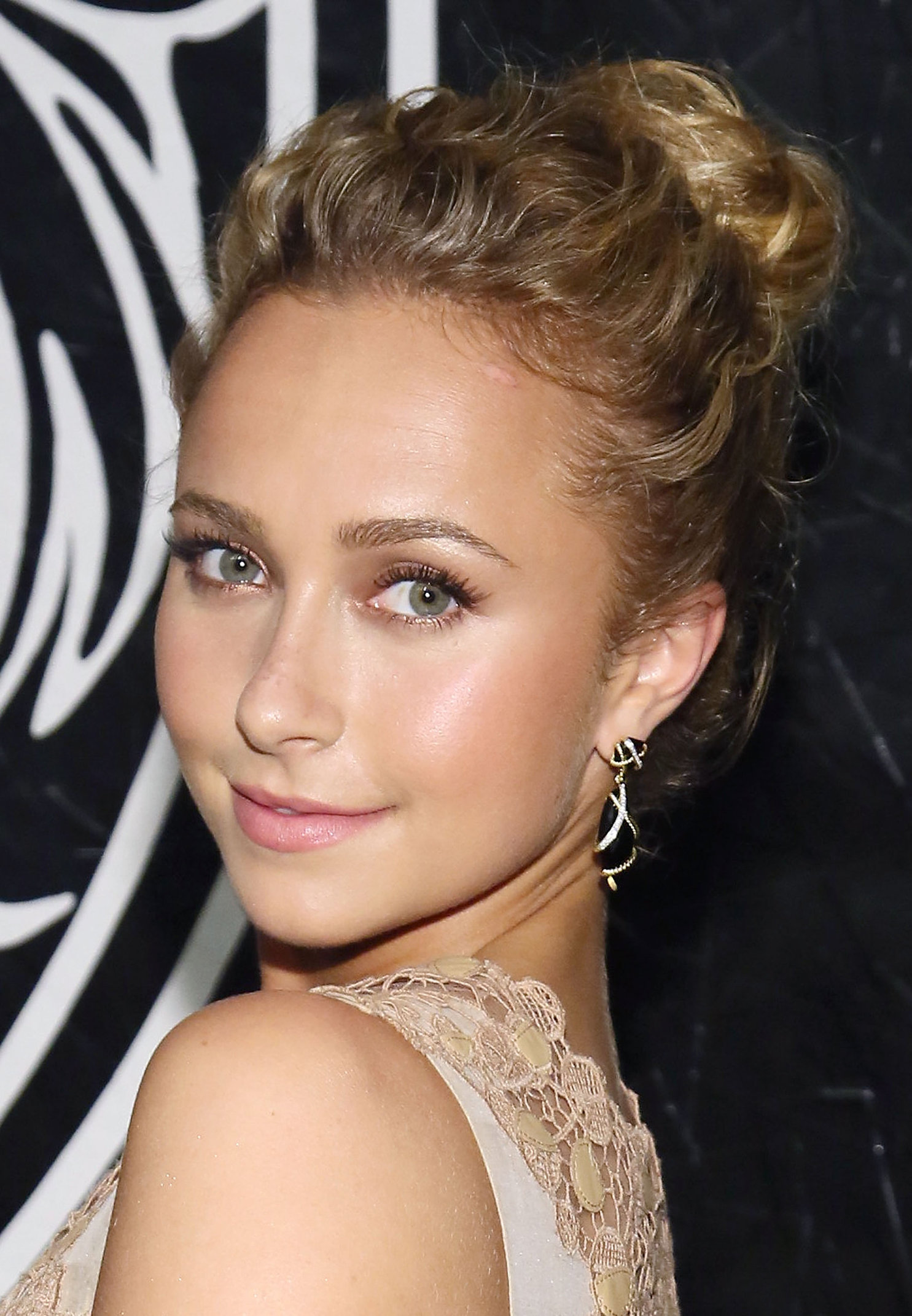 Hayden Panettiere Pictures Hayden Panettiere Versus Versace Launch, May 16, 2013