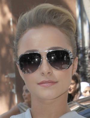 Hayden Panettiere arrives at the Giorgio Armani Fashion Show in Milan on June 25, 2013