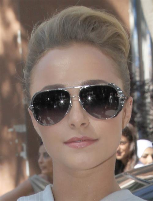 Hayden Panettiere arrives at the Giorgio Armani Fashion Show in Milan on June 25, 2013