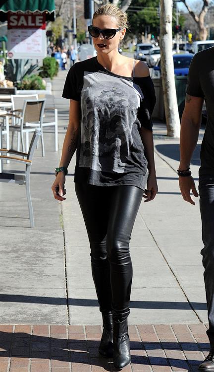 Heidi Klum Grocery shopping in Brentwood