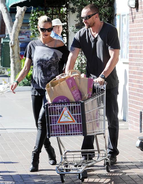 Heidi Klum Grocery shopping in Brentwood