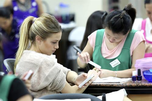 Whitney Port shopping around Beverly Hills Sept 28, 2012 