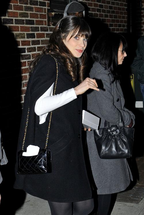 Zooey Deschanel Pictures Zooey Deschanel Stops by Late Show with David Letterman in New York (November 15, 2012)