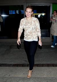 Hilary Duff arrives at Los Angeles International Airport (20.02.2013) 