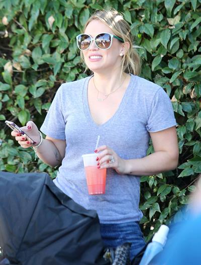 Hilary Duff – Farmers Market in Studio City 11/10/13  