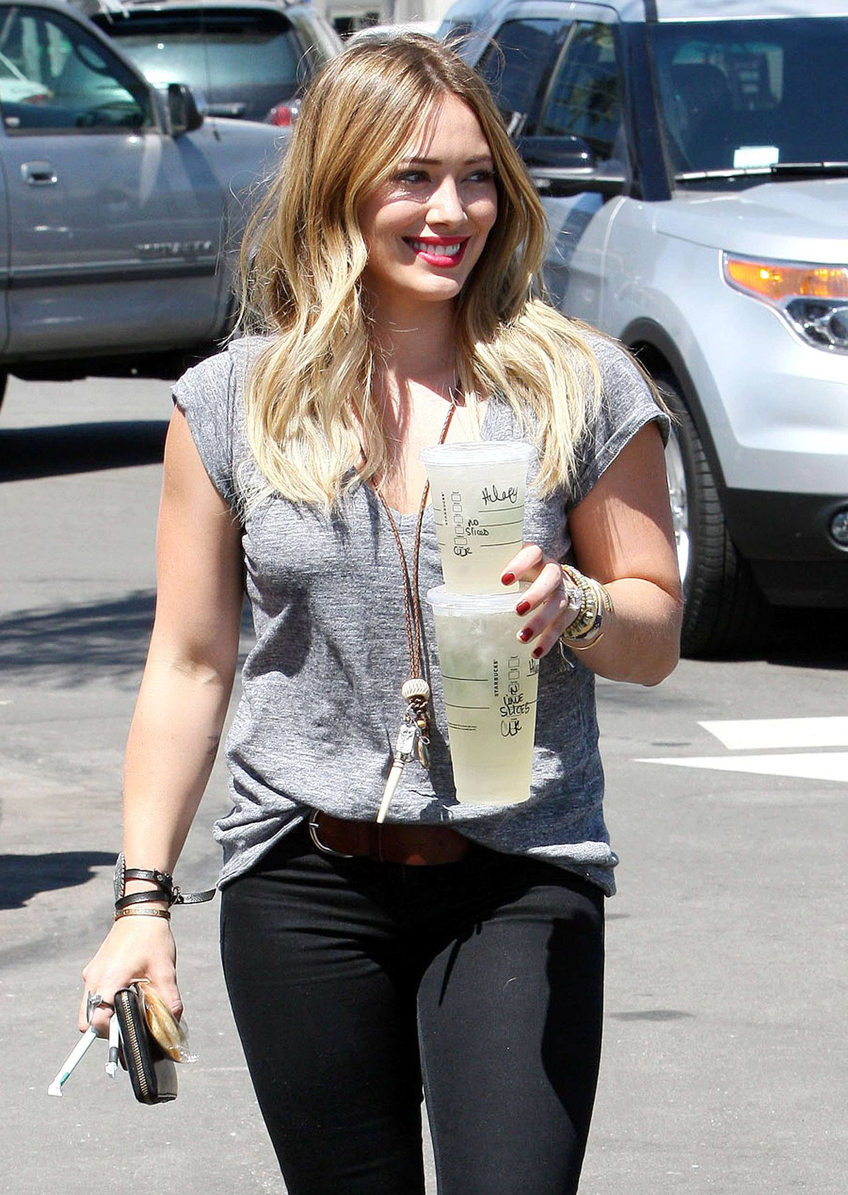 Hilary Duff Stops at Starbucks for an iced drink while out and about in Los Angeles (September 6, 2013) 