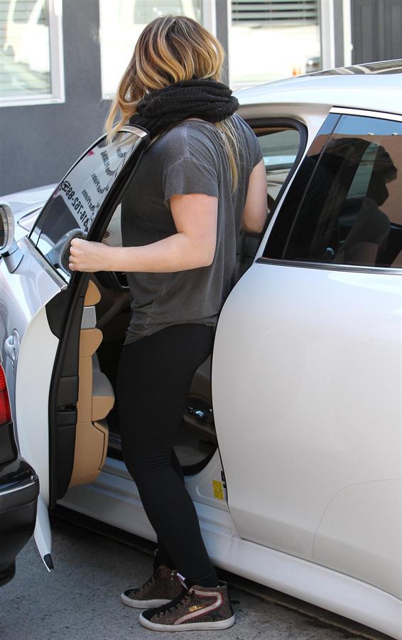 Hilary Duff – leaving pilates class in LA 1/15/13  