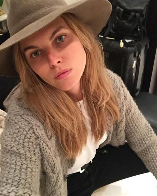 Maryna Linchuk taking a selfie