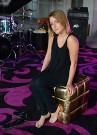 Jeanette Biedermann posiert am Rande der Dreharbeiten zur Serie 'Hauptstadtrevier' in Berlin 26.07.12