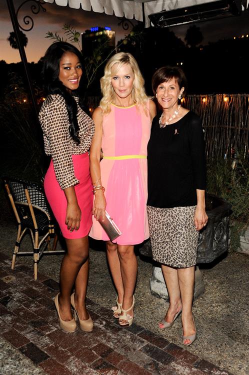 Jennie Garth Live IN Pink Event (Aug 15, 2012) 