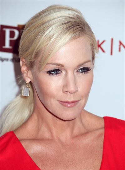 Jennie Garth  Kingdom Come  - Los Angeles Premiere (Oct 2, 2012) 