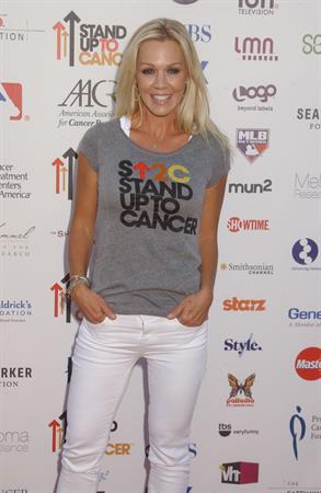 Jennie Garth - Stand Up To Cancer benefit in Los Angeles - September 7, 2012