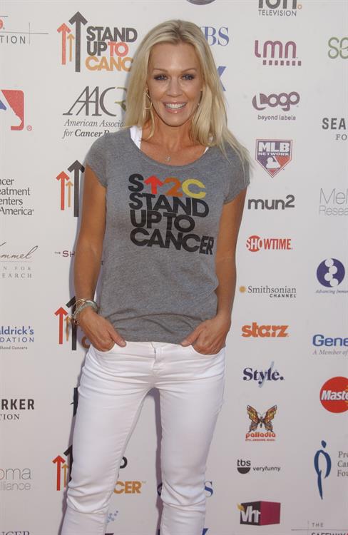Jennie Garth - Stand Up To Cancer benefit in Los Angeles - September 7, 2012