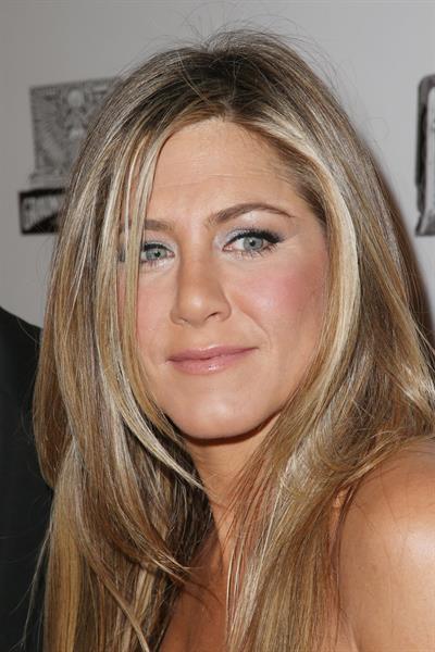 Jennifer Aniston 26th American Cinematheque Award Gala honoring Ben Stiller (November 15, 2012) 