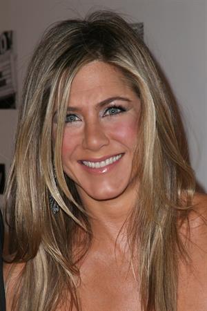 Jennifer Aniston 26th American Cinematheque Award Gala honoring Ben Stiller (November 15, 2012) 