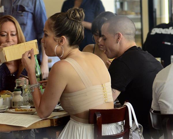 Jennifer Lopez dinner at Bubbys in New York City on July 24, 2012