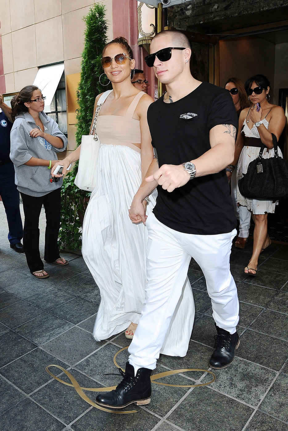 Jennifer Lopez dinner at Bubbys in New York City on July 24, 2012