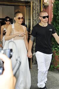 Jennifer Lopez dinner at Bubbys in New York City on July 24, 2012