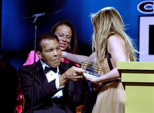 Jennifer Lopez Muhammad Ali's Celebrity Fight Night XIX in Phoenix, Mar. 23, 2013 