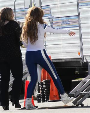 Jennifer Love Hewitt On the set of The Client List in Los Angeles January 4, 2013 