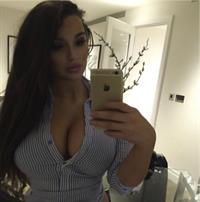 Ines Helene taking a selfie