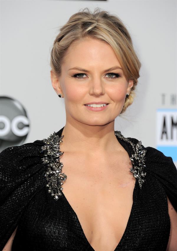 Jennifer Morrison American Music Awards (November 18, 2012) 