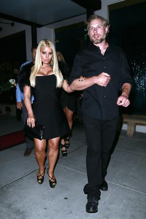Jessica Simpson – Mastros Steakhouse candids LA 10/31/13  