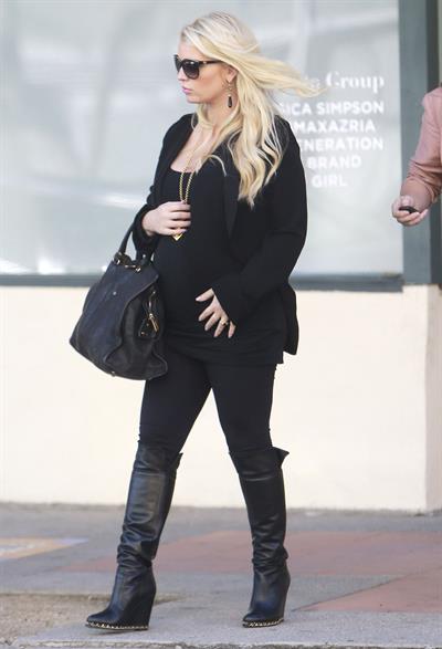 Jessica Simpson - Spotted in Los Angeles on February 21, 2013