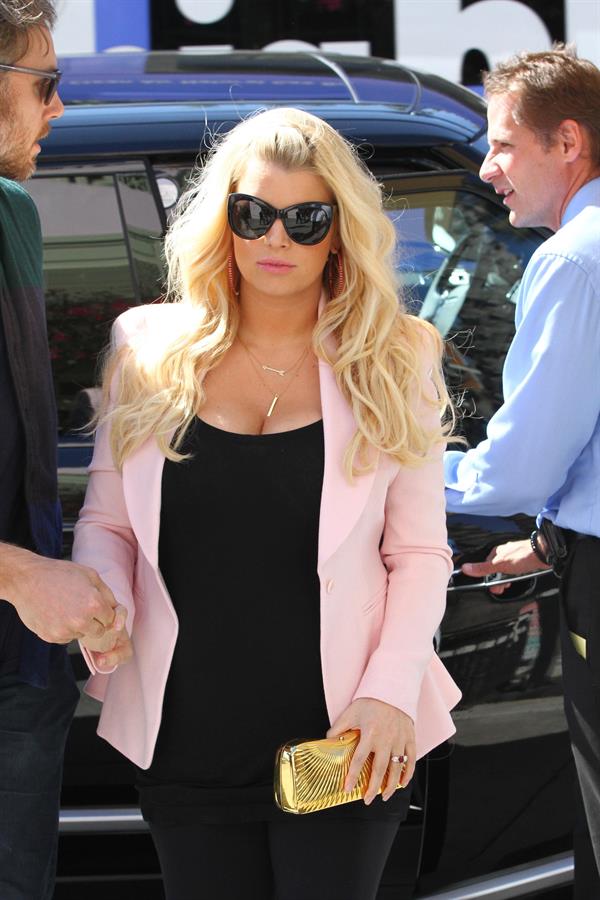 Jessica Simpson at The Ivy in Beverly Hills 2/14/13 