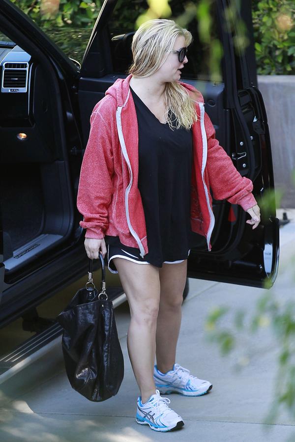 Jessica Simpson at the gym in Los Angeles 10/24/12