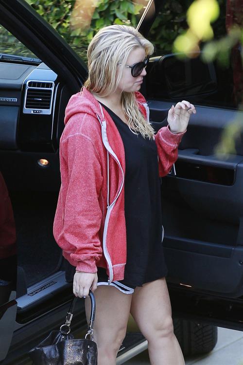 Jessica Simpson at the gym in Los Angeles 10/24/12