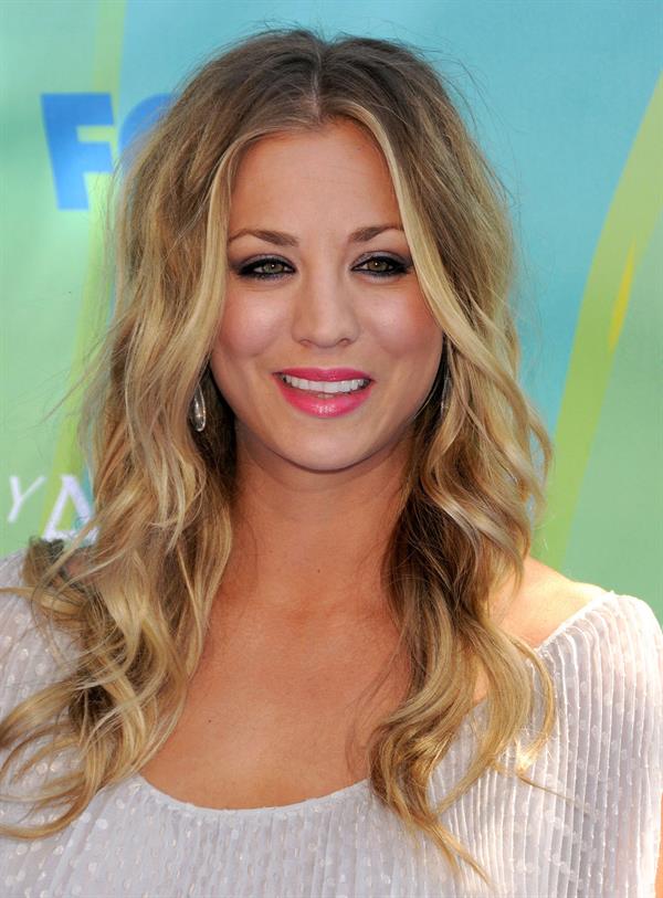 Kaley Cuoco 2011 at the Teen Choice Awards on August 7, 2011