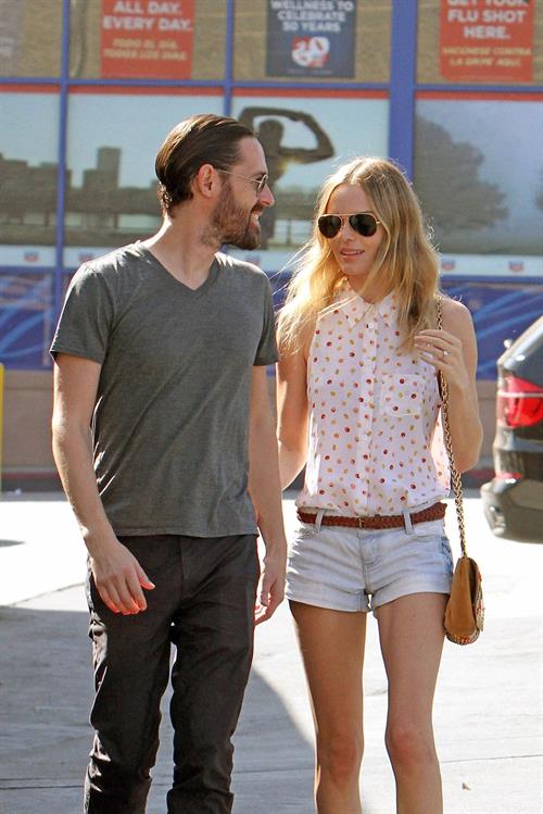 Kate Bosworth out shopping in Los Angeles October 3, 2012 