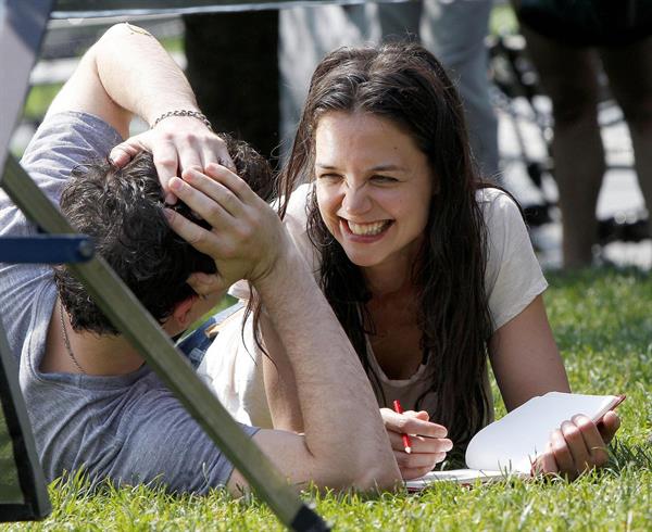 Katie Holmes Films  Mania Days  in Washington Square Park (May 21, 2013) 