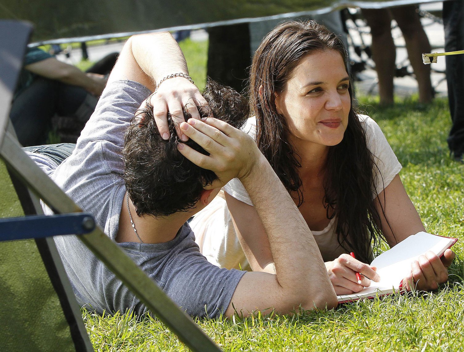 Katie Holmes Films  Mania Days  in Washington Square Park (May 21, 2013) 