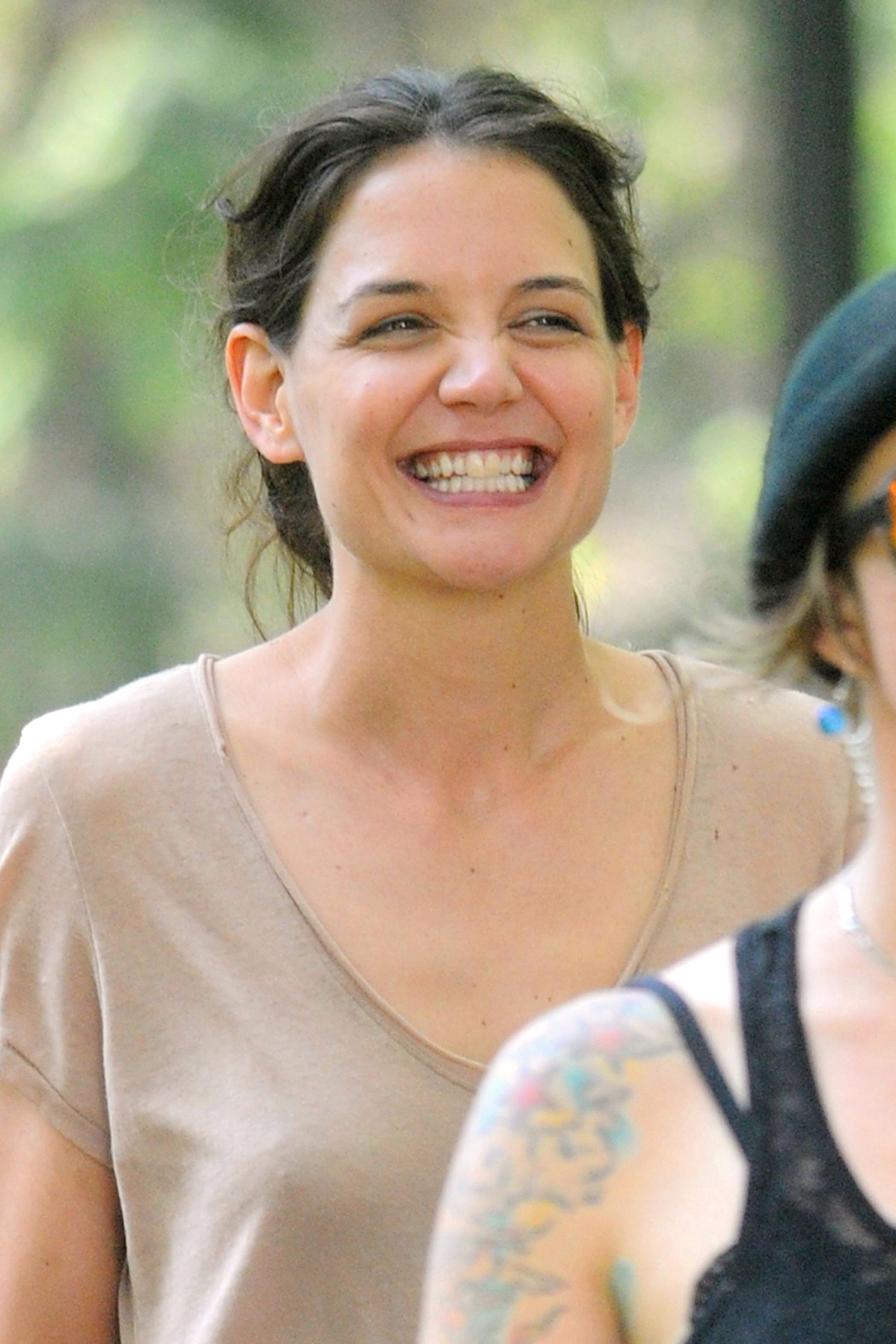 Katie Holmes Films  Mania Days  in Washington Square Park (May 21, 2013) 