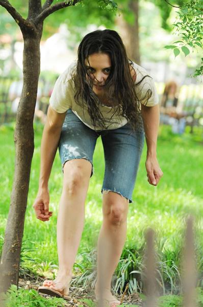 Katie Holmes Films  Mania Days  in Washington Square Park (May 21, 2013) 