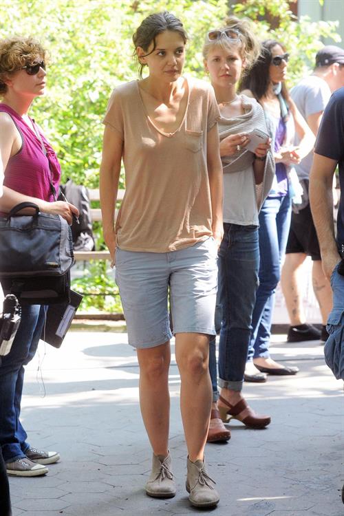 Katie Holmes Films  Mania Days  in Washington Square Park (May 21, 2013) 