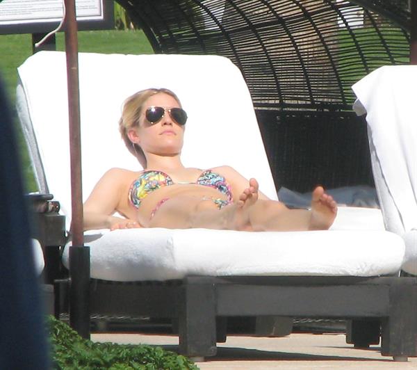 Kristin Cavallari vacationing in Mexico - April 7, 2013 