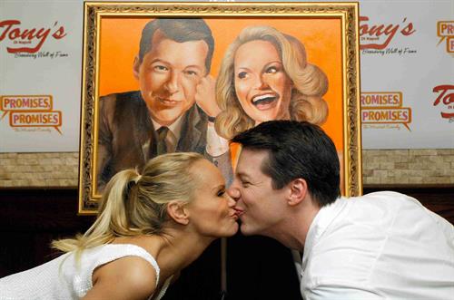 Kristin Chenoweth Pictures Kristin Chenoweth Tony's Di Napoli Portrait Unveiling (May 20, 2010)