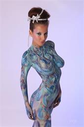 Avia Fenestra in Body Paint