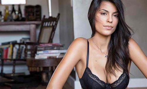 Camila Tavares in lingerie