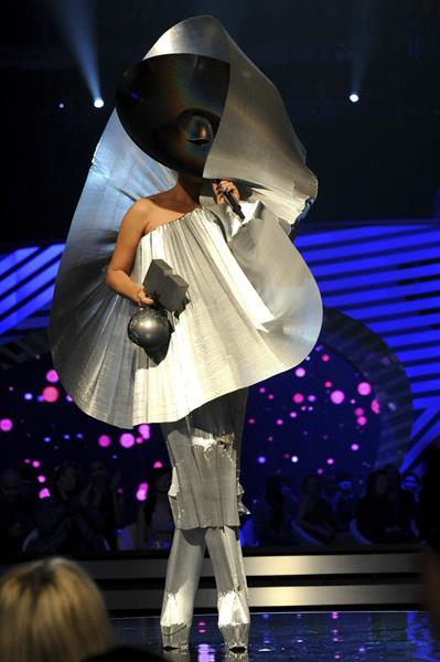 Lady Gaga - 2011 MTV European Music Awards 11/6/11  
